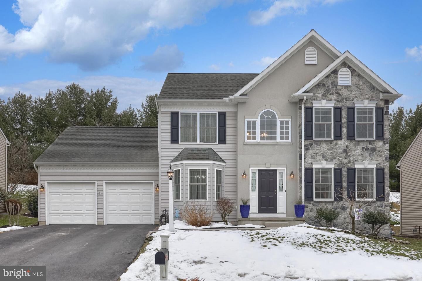Property Photo:  16 Cedar Chase Drive  PA 17554 