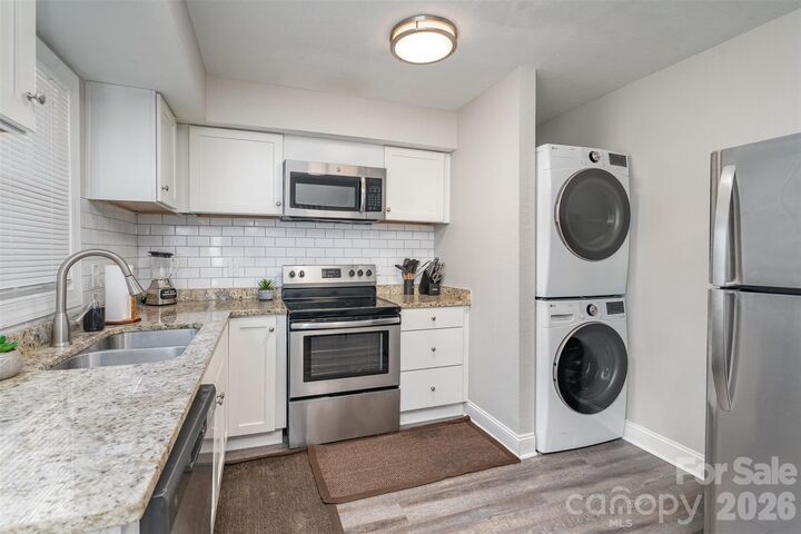 Property Photo: 1512 Seigle Avenue 2 NC 28205