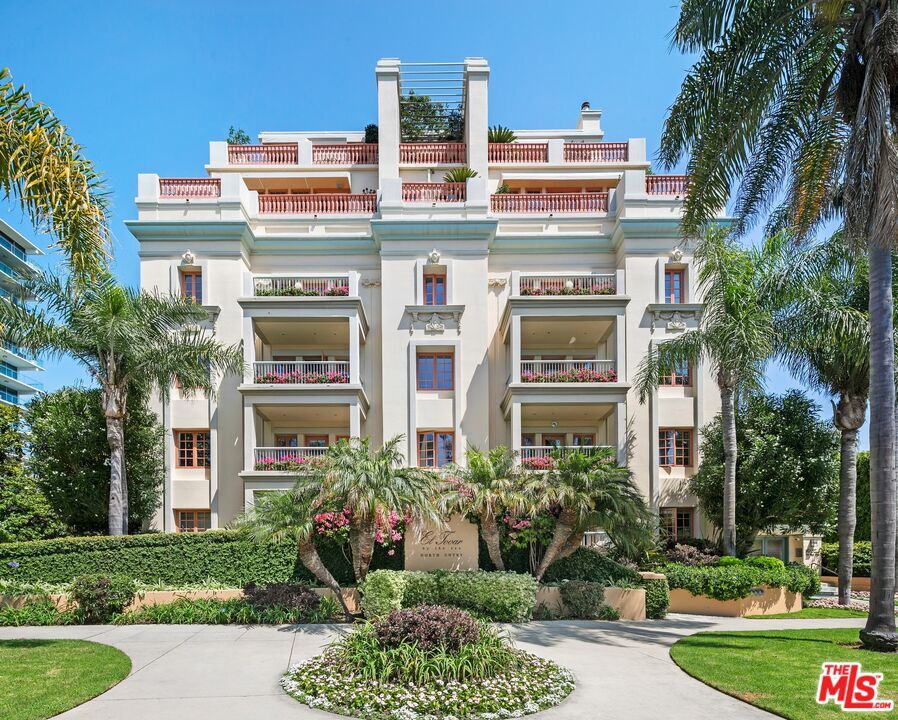 Property Photo:  603 Ocean Ave  CA 90402 