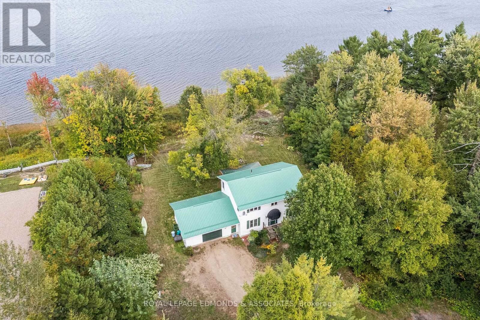 Property Photo: 1095 Mountainview Drive ON K8A 8E3