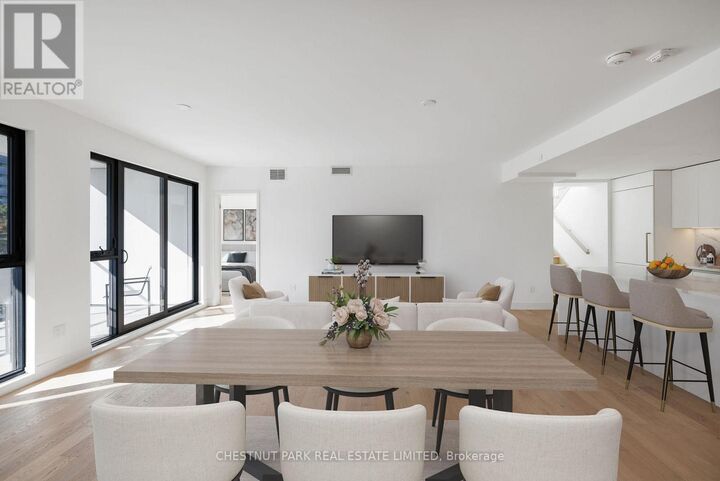 Property Photo: 200 Keewatin Avenue Ph406 ON M4P 1Z8