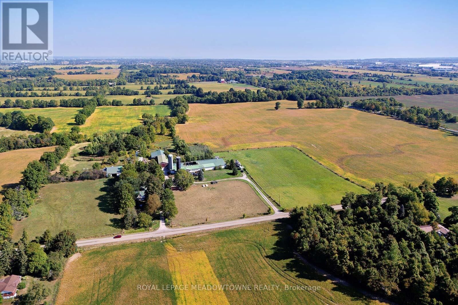 Property Photo:  7166 English Church Road East  ON L0R 1W0 