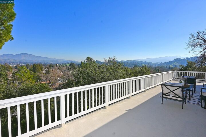 Property Photo:  12 Westminster Place  CA 94549 