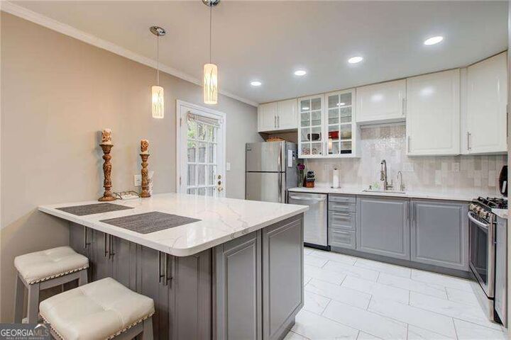 Property Photo: 10 Market Square Place NW GA 30318