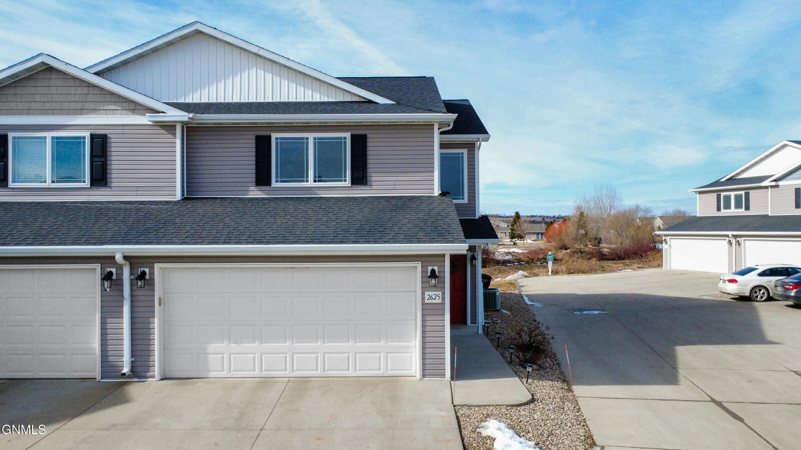 Property Photo:  2625 Douglas Place SE  ND 58554 