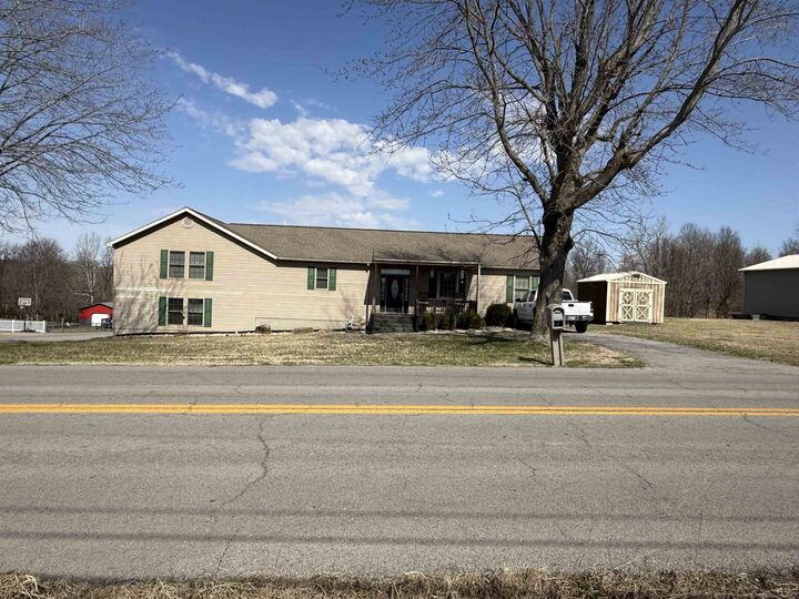 Property Photo:  1302 McLeod Ln  KY 42431 