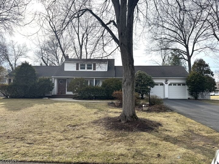 Property Photo: 2 Peach Tree Ct NJ 07054