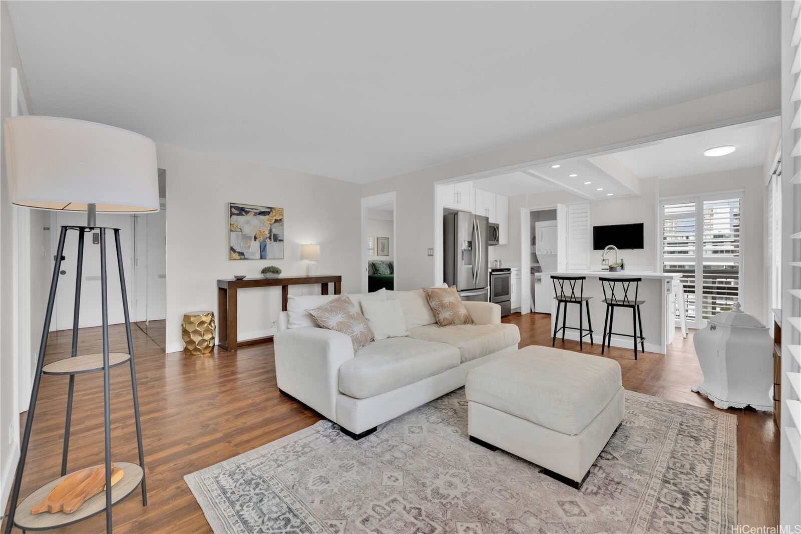 Property Photo:  431 Nahua Street 1301  HI 96815 