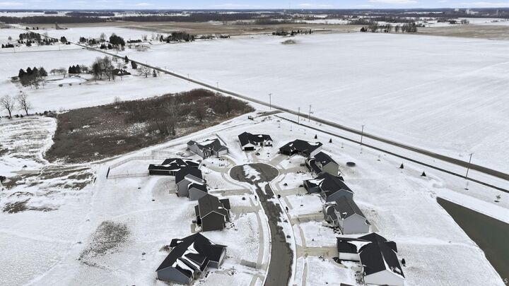 Property Photo:  1584 Lagonda Trail  IN 46818 