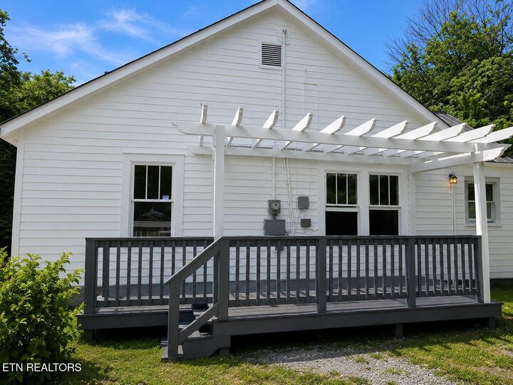 Property Photo:  1825 Newman Town Rd  TN 37862 