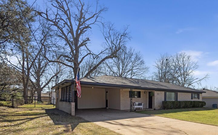 Property Photo:  209 Southview  TX 75654 