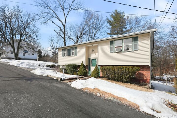 Property Photo:  12 North Street  NY 10548 