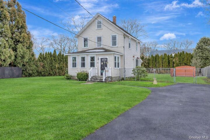 Property Photo:  768 Old Medford Avenue  NY 11763 