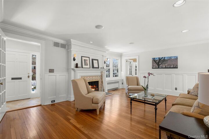 Property Photo:  25 Huguenot Drive  NY 10538 