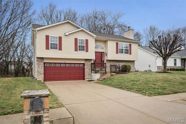 Property Photo:  653 Glenshee Drive  MO 63385 