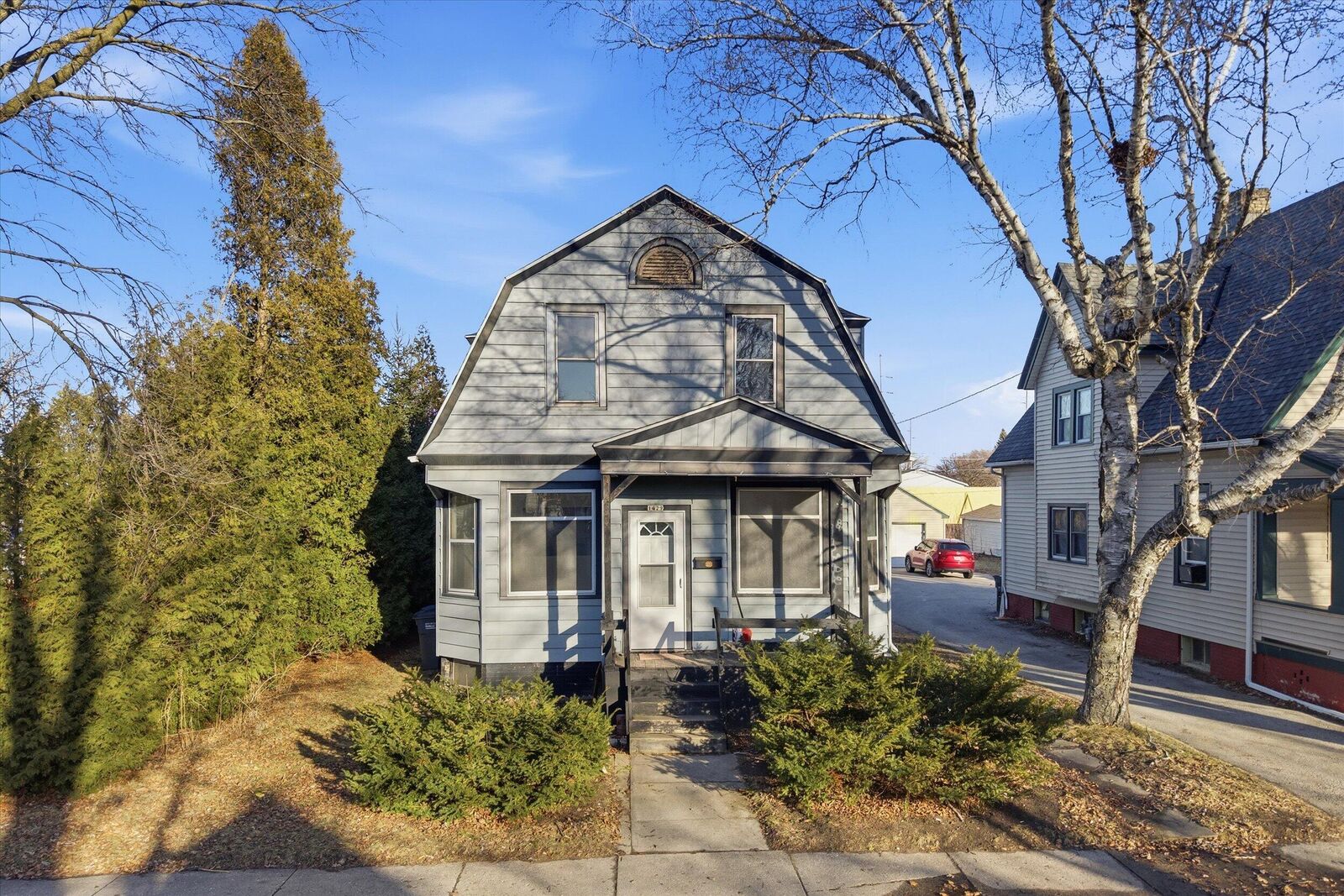 Property Photo: 1429 S 9th St WI 53081