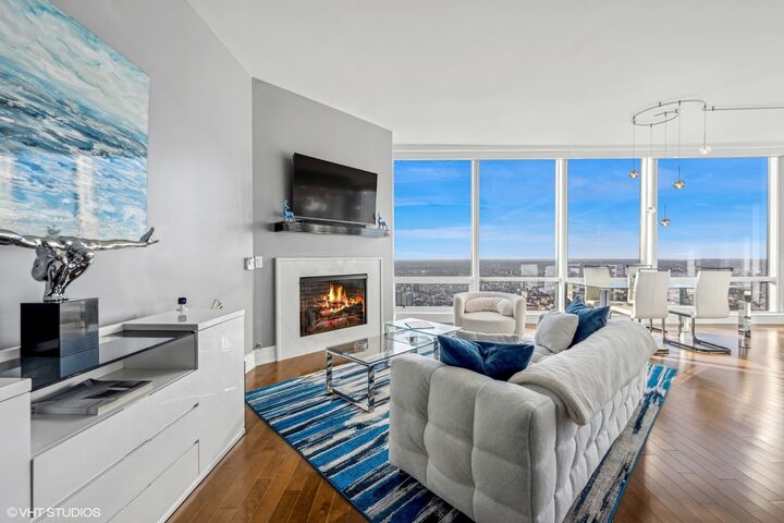 Property Photo: 401 N Wabash Avenue 70D IL 60611