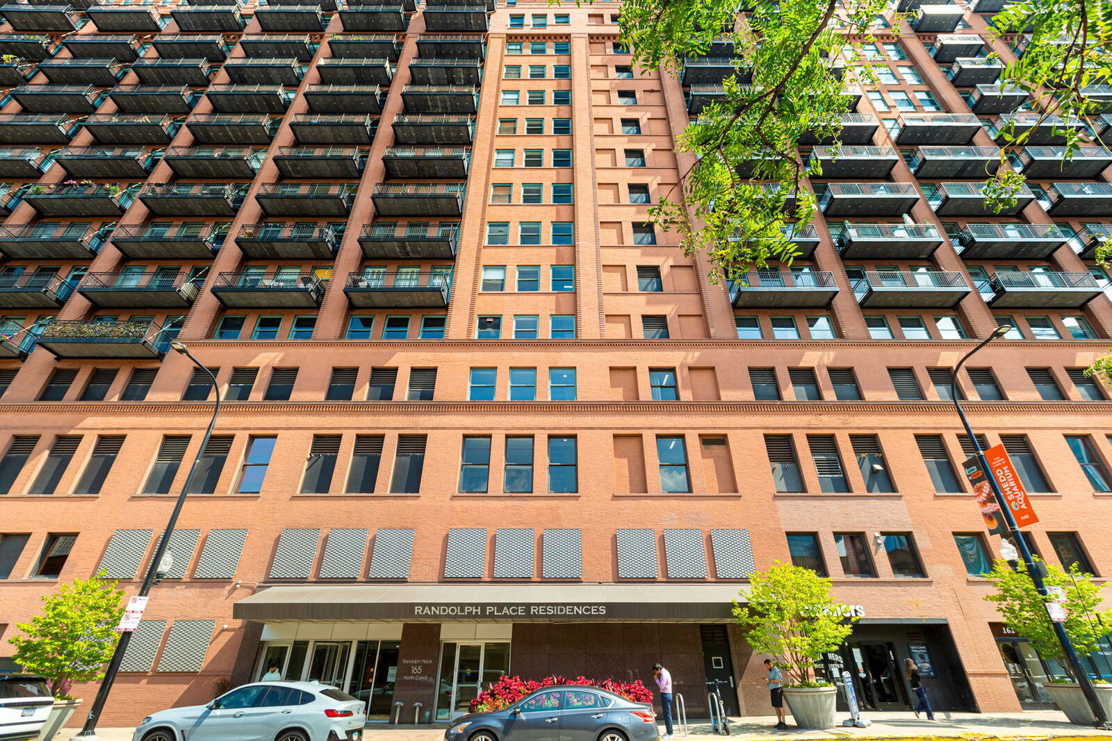 Property Photo:  165 N Canal Street 701  IL 60606 