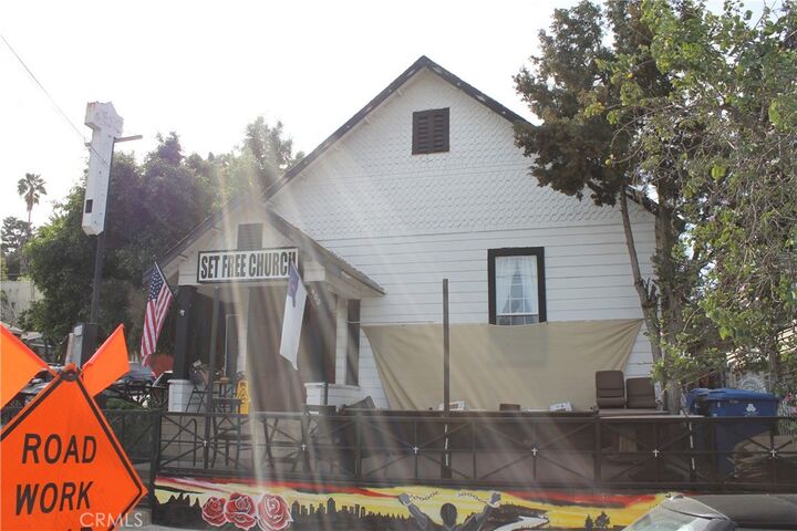 Property Photo: 6035 Mesa CA 90042