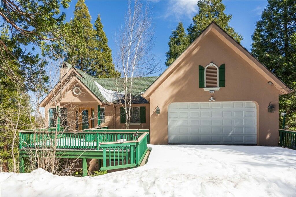 Property Photo: 277 Grizzly Road CA 92352