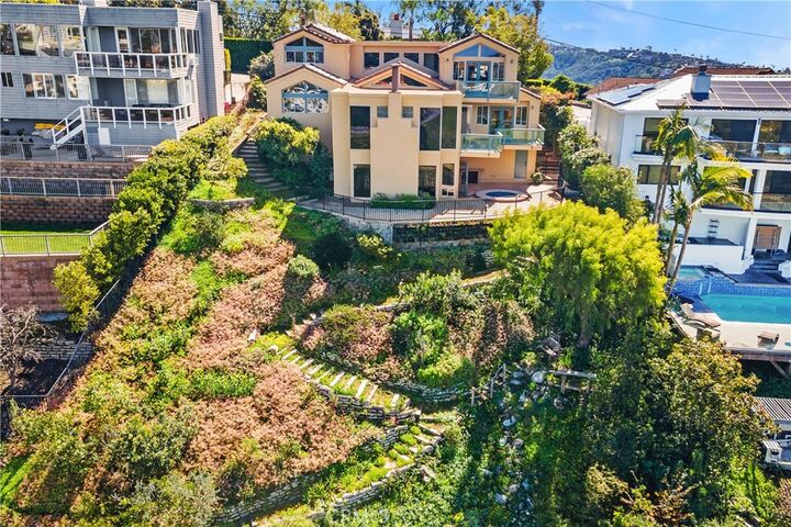 Property Photo:  2210 Temple Hills Drive  CA 92651 