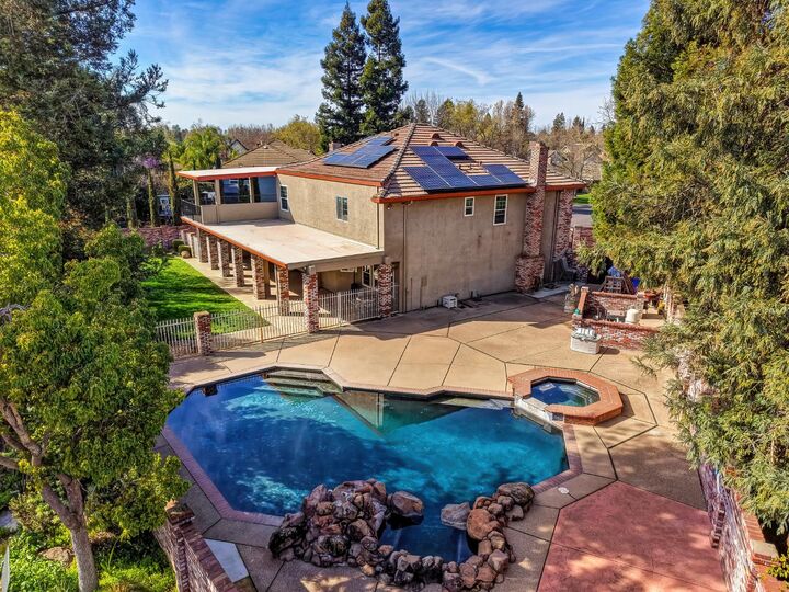 Property Photo: 8824 San Badger Way CA 95624