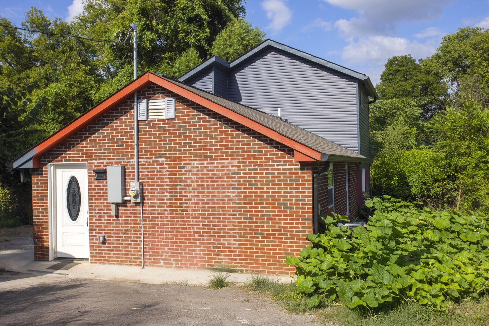 Property Photo: 1717 Hudson Rd B TN 37115