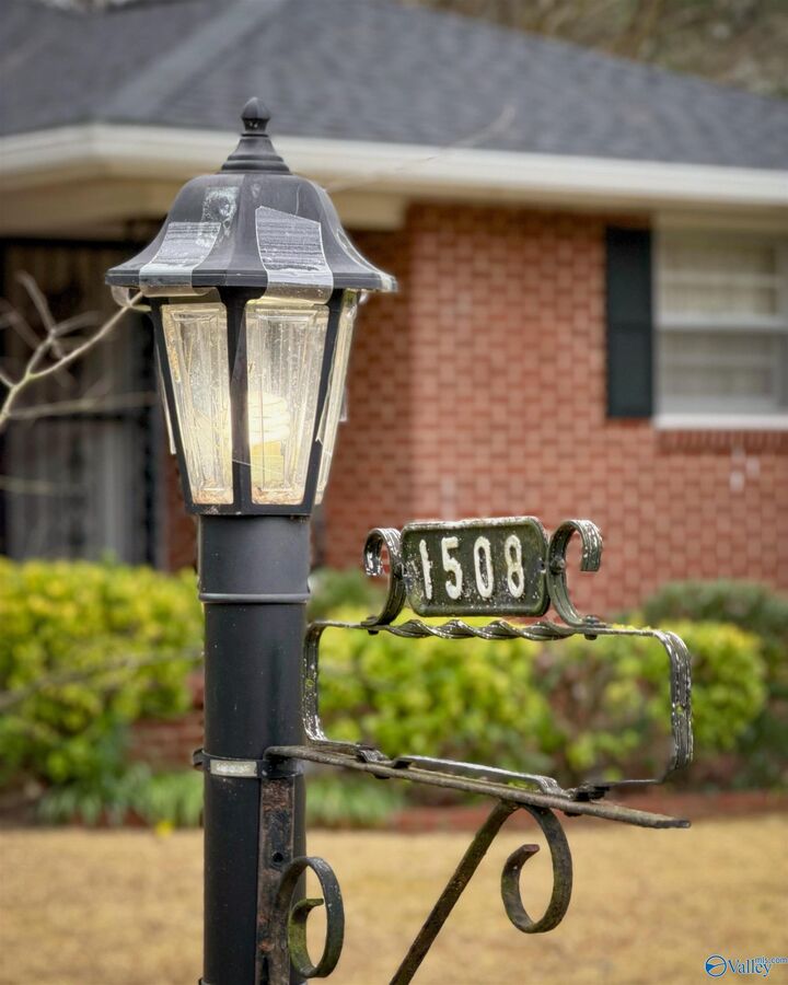 Property Photo:  1508 13th Avenue SE  AL 35601 