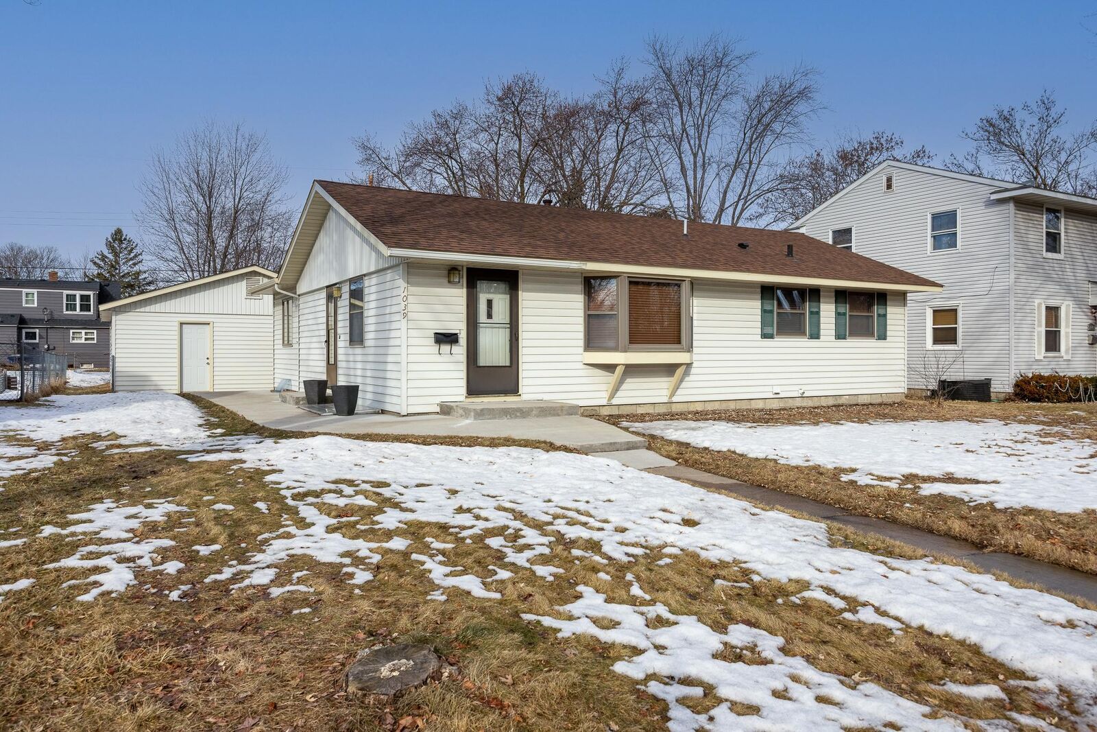Property Photo: 1039 25th Avenue N MN 56303