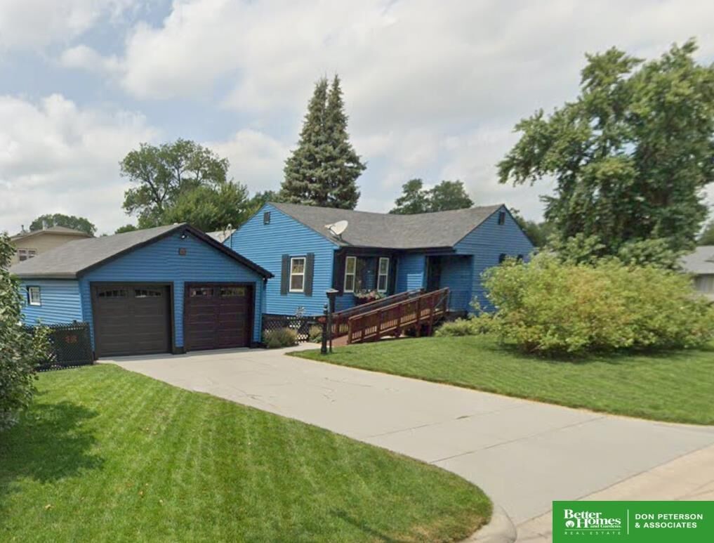 Property Photo:  1843 N Pebble Street  NE 68025 