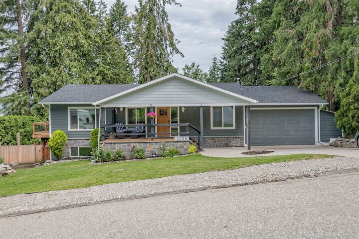 3286 Upper McLeod Road — photo 1