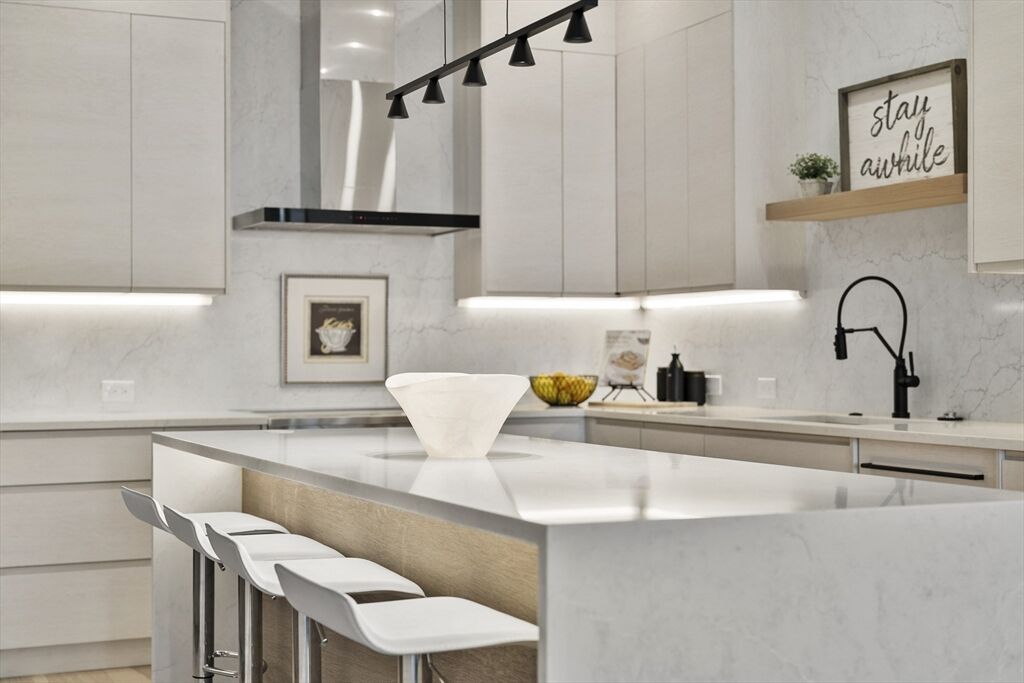 Property Photo:  327 Alewife Brook Pkwy A  MA 02144 