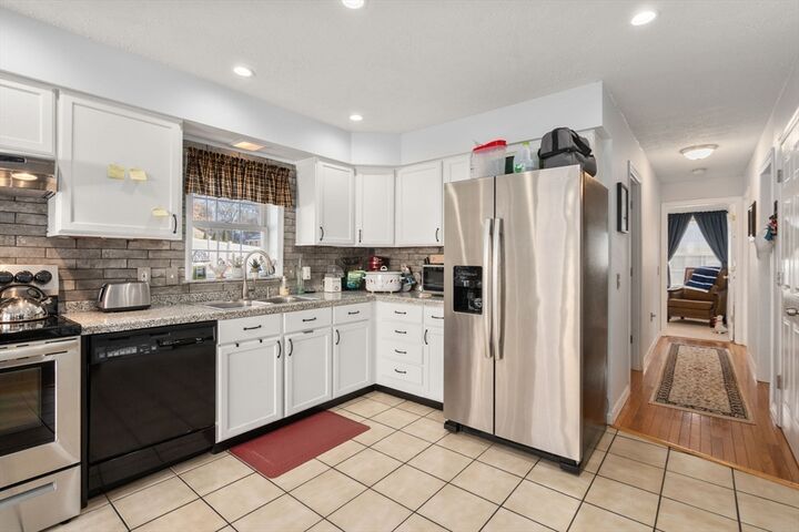 Property Photo: 15 Cross St MA 01013