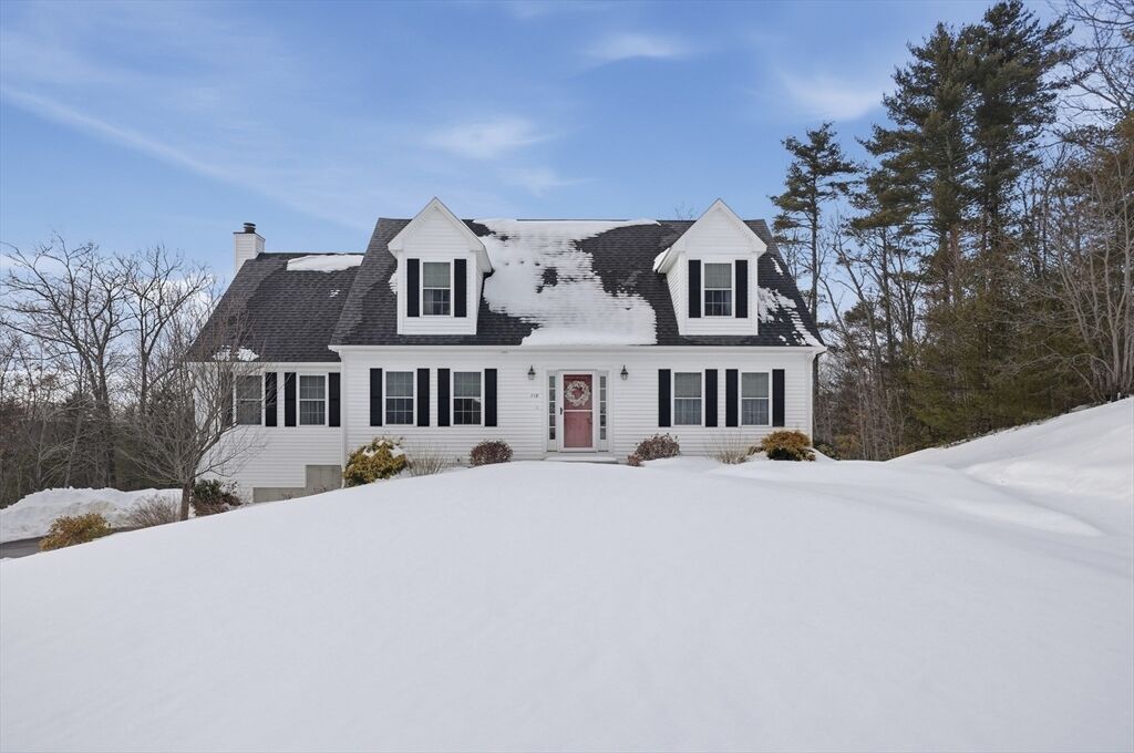 Property Photo: 110 Pondview Road MA 01515