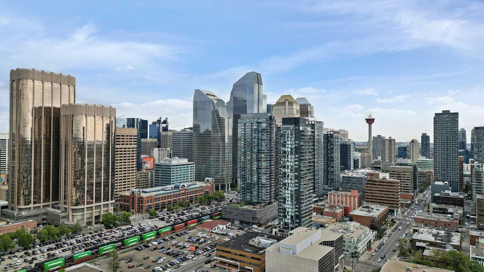 Property Photo: 1010 6 Street SW 507 AB T2R 1B4