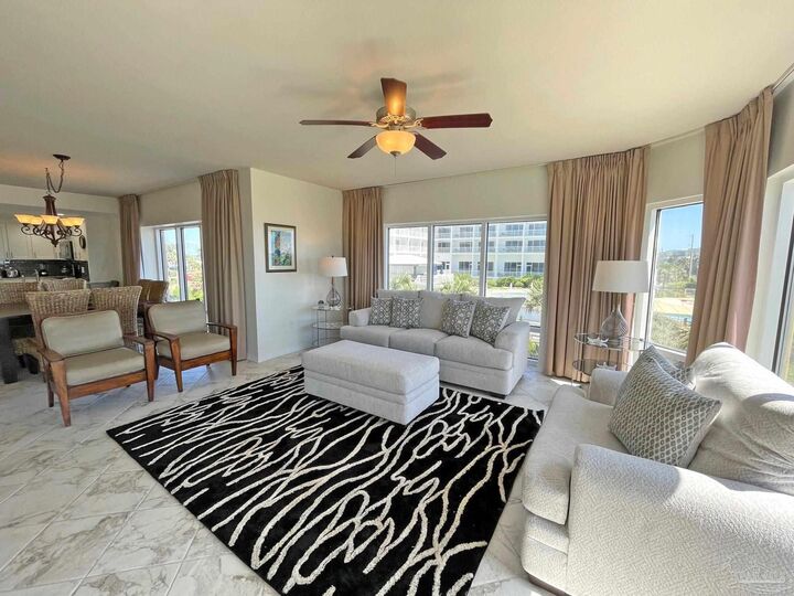 Property Photo:  22 Via Deluna Dr 101  FL 32561 