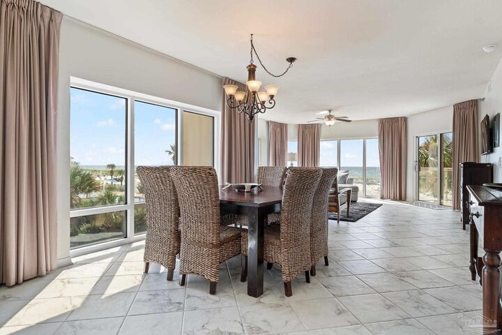 Property Photo:  22 Via Deluna Dr 101  FL 32561 