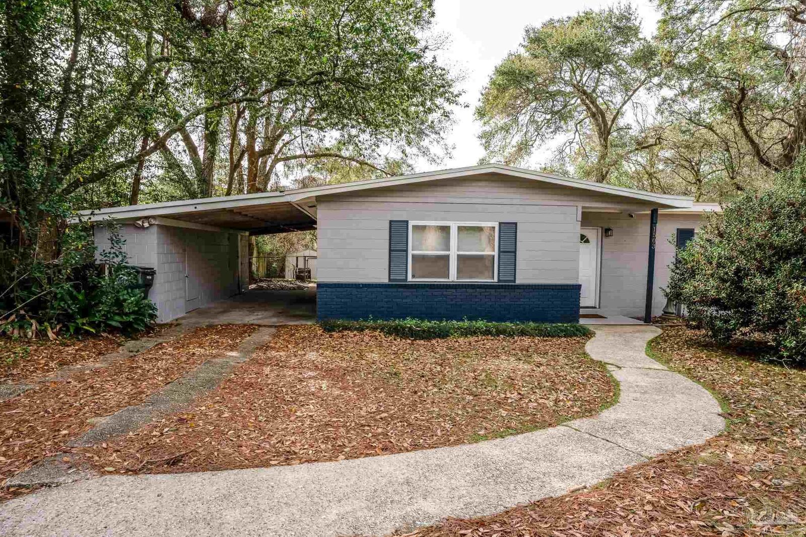 Property Photo:  1503 N 72nd Ave  FL 32506 