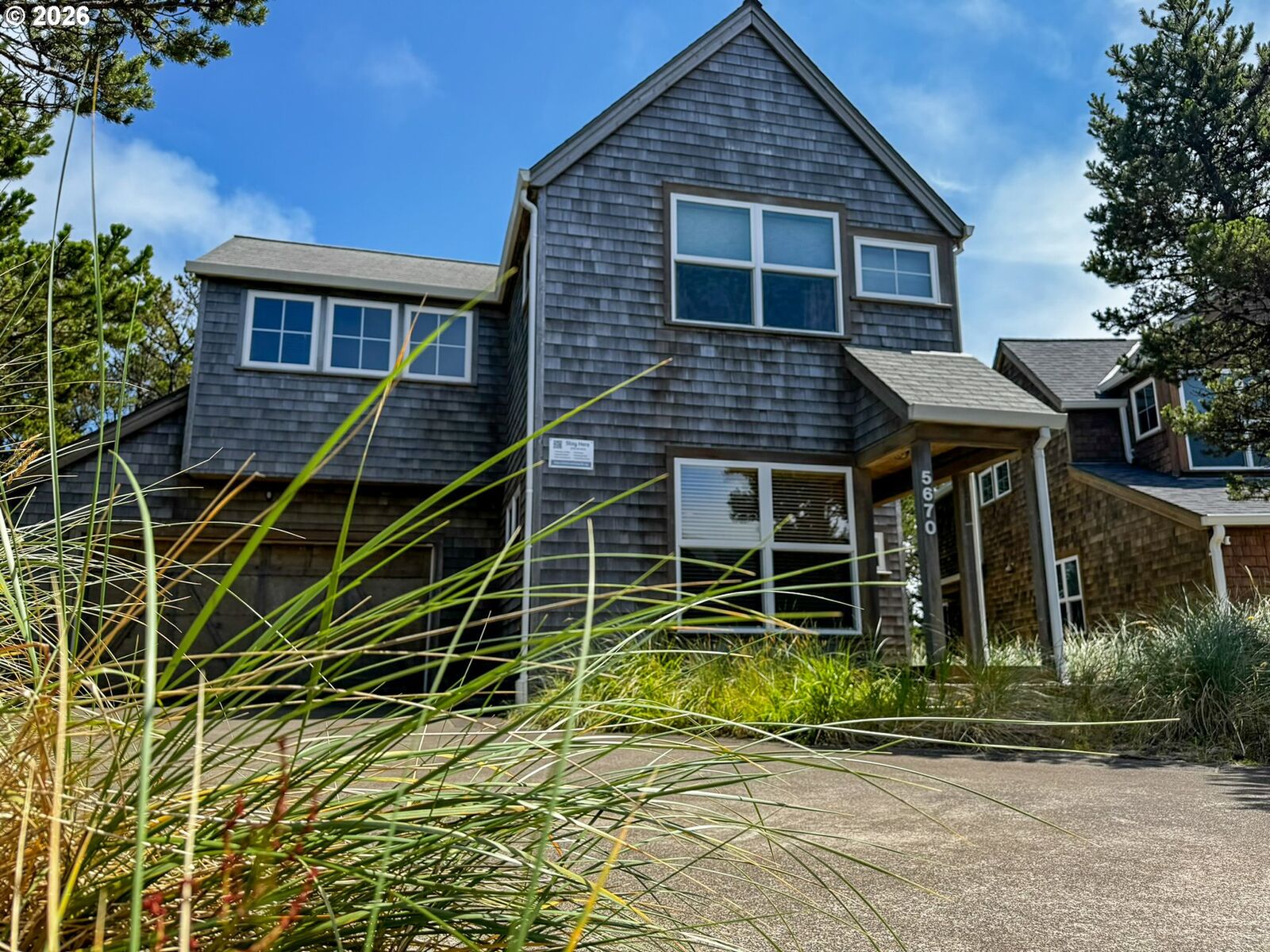 Property Photo: 5670 Barefoot Ln OR 97135