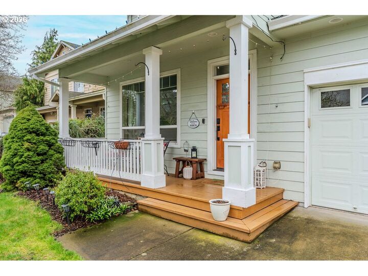 Property Photo:  1861 NW Wonderview Ave  OR 97030 