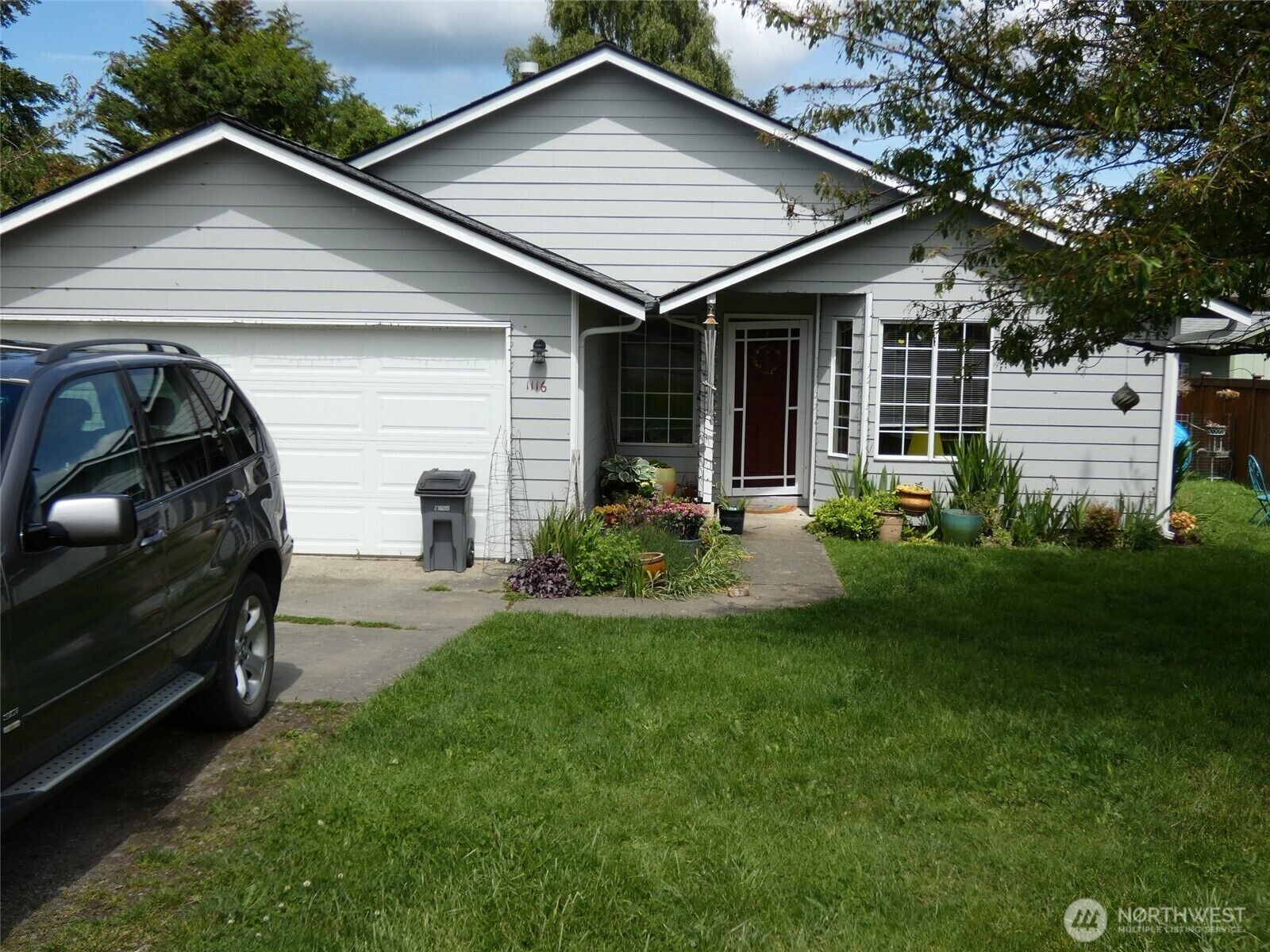 Property Photo:  1116  Longview Avenue  WA 98221 