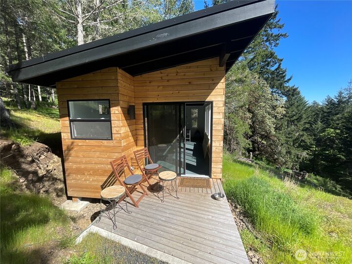 Property Photo: 185 Lucky Way WA 98250