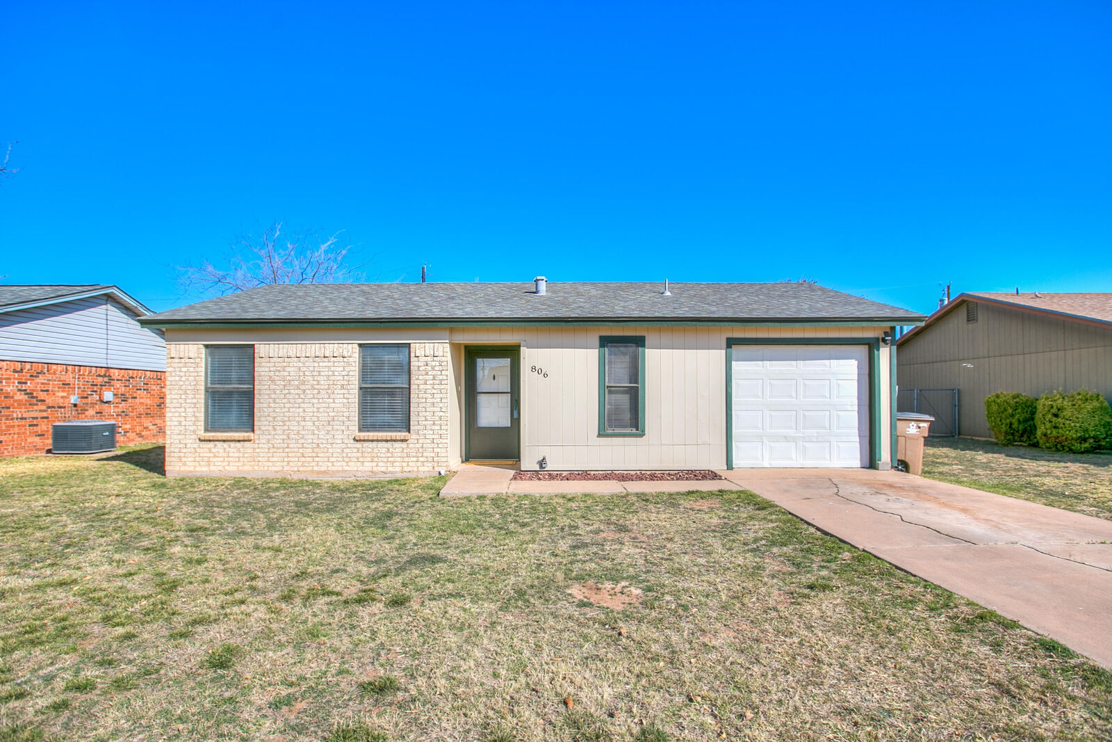 Property Photo:  806 Van Zandt Street  TX 76905 