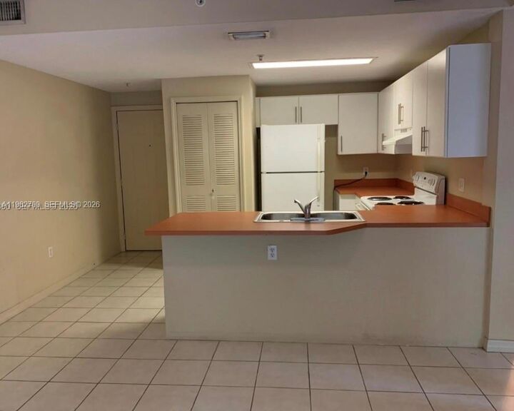 Property Photo:  3410 Coral Way 303  FL 33145 