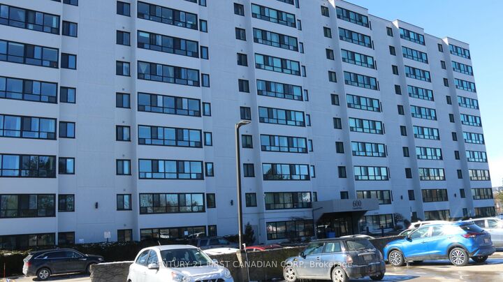 600 Grenfell Drive 207 — photo 1