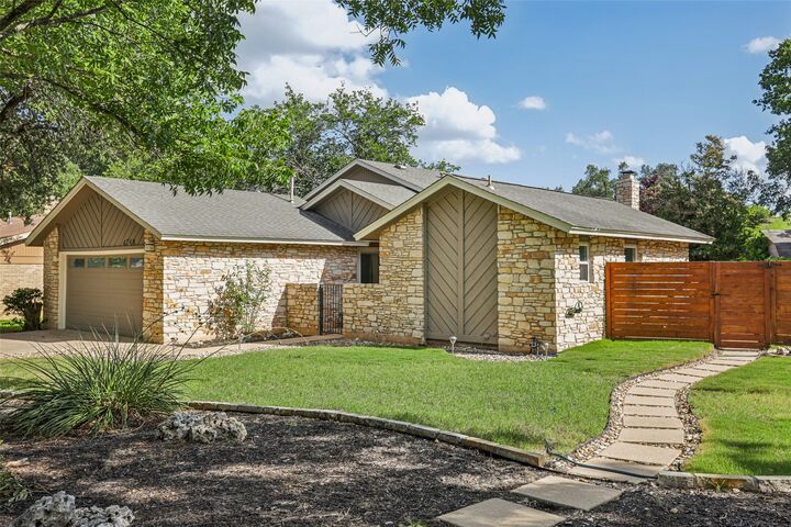 Property Photo: 4713 Trail Crest Circle TX 78735