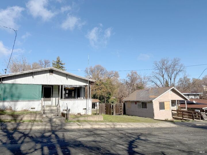 Property Photo:  560 1st Street  CA 95453 