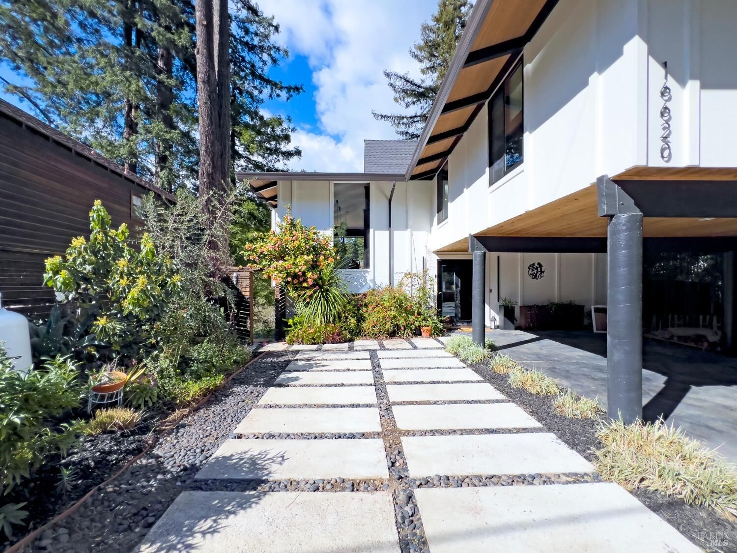 Property Photo:  16620 Guernewood Road  CA 95446 