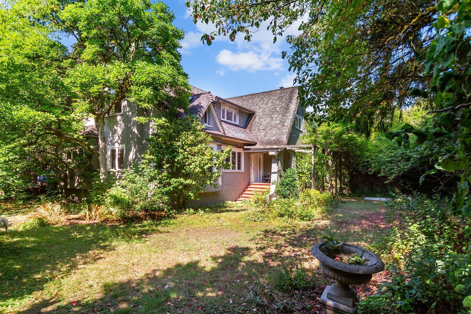 Property Photo: 3737 Pine Crescent BC V6J 4K4