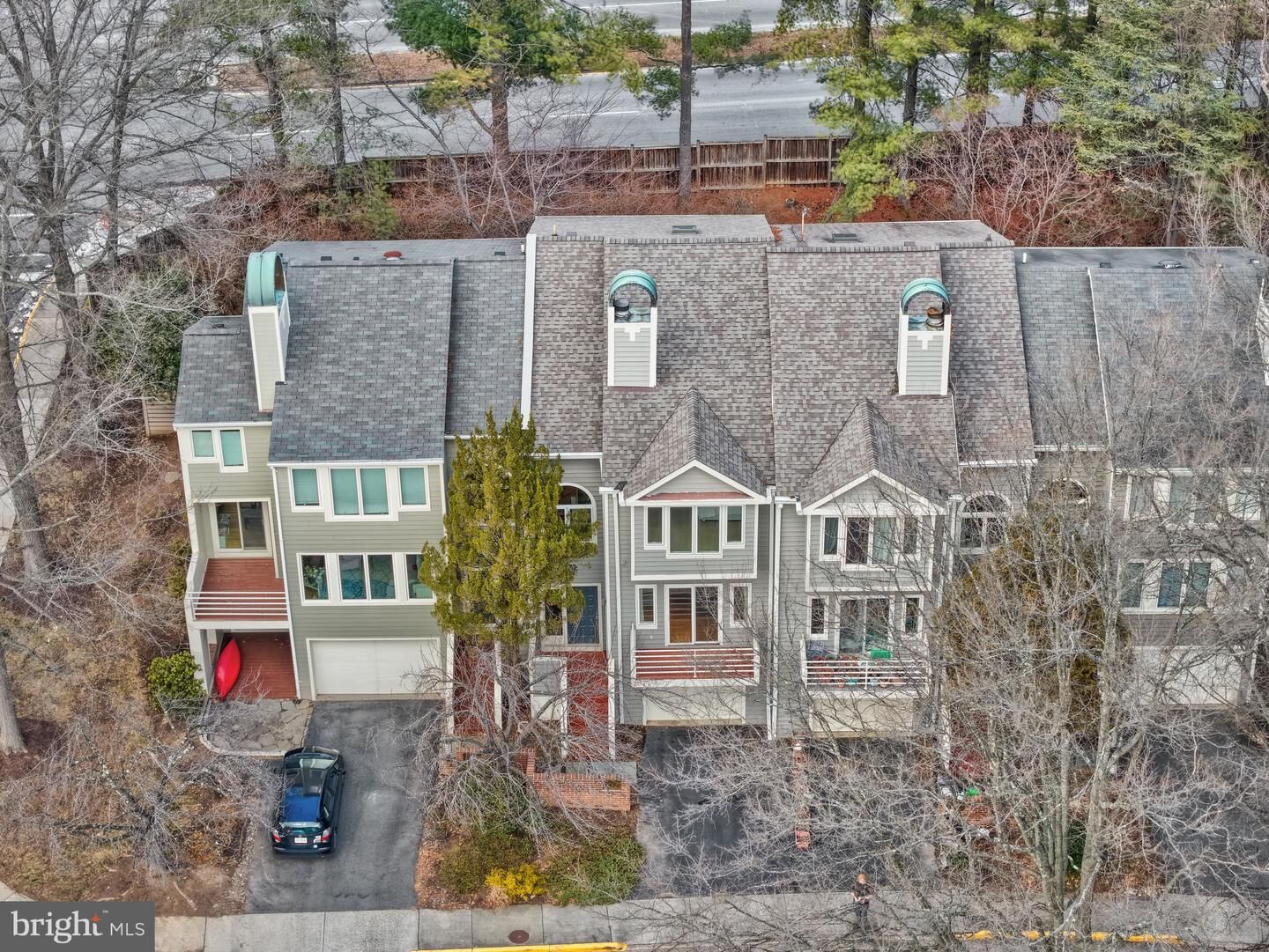 Property Photo:  1926 Lakeport Way  VA 20191 